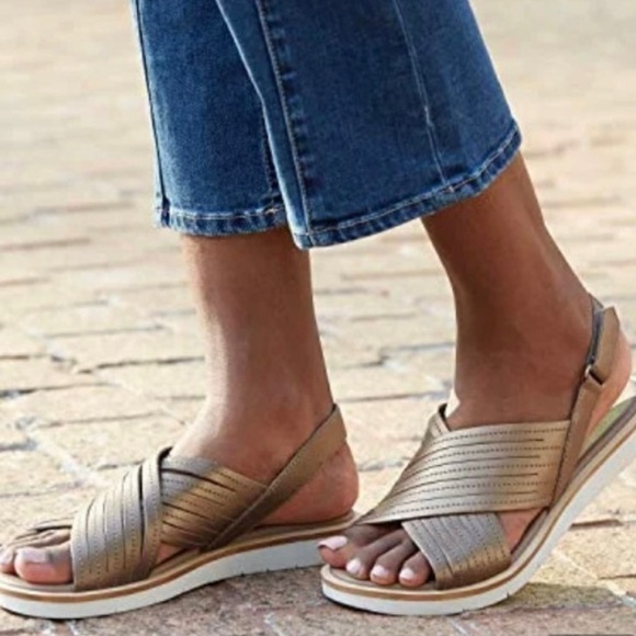 Timberland Adley Shore Cross Band Leather Sandals in Bronze - Picture 3 of 8